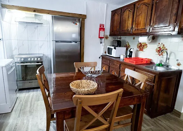 Casa Do Domingos * Cais do Pico